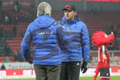 1. BL - Saison 2015/2016 - FC Ingolstadt 04 - Hertha BSC - Peter Jackwerth beim abklatschen mit Ralph Hasenhüttl (Trainer FC Ingolstadt 04) - Foto: Jürgen Meyer