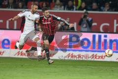 1. Bundesliga - Fußball - FC Ingolstadt 04 - Bayer 04 Leverkusen - Toprak, Ömer (Leverkusen 21) gegen Mathew Leckie (7, FCI)