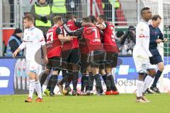 1. BL - Saison 2015/2016 - FC Ingolstadt 04 - 1. FSV Mainz 05 - Moritz Hartmann (#9 FC Ingolstadt 04)  mit einem Strafstoß/Elfmeter - Elias Kachunga (#25 FC Ingolstadt 04) - Robert Bauer (#23 FC Ingolstadt 04) - Jubel - Foto: Meyer Jürgen