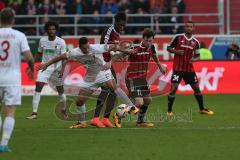 1. Bundesliga - Fußball - FC Ingolstadt 04 - FC Augsburg - Raul Bobadilla (FCA 25) Danny da Costa (21, FCI) Pascal Groß (10, FCI)