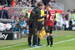 1. BL - Saison 2015/2016 - FC Ingolstadt 04 - Schalke 04 - Ralph Hasenhüttl (Trainer FC Ingolstadt 04) gibt Anweisungen - Robert Bauer (#23 FC Ingolstadt 04) - Foto: Meyer Jürgen