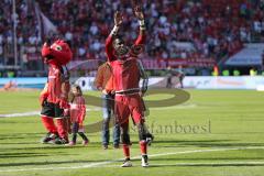 1. Bundesliga - Fußball - FC Ingolstadt 04 - FC Bayern München - 1:2 Niederlage, Bayern ist Deutscher Meister, FCI dankt den Fans Jubel Danny da Costa (21, FCI)