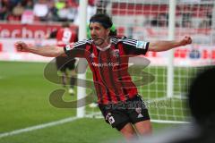 1. Bundesliga - Fußball - FC Ingolstadt 04 - Borussia Mönchengladbach - Tor Jubel 1:0 durch Moritz Hartmann (9, FCI), hier Almog Cohen (36, FCI)