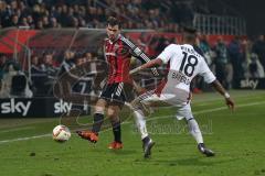 1. Bundesliga - Fußball - FC Ingolstadt 04 - Bayer 04 Leverkusen - Pascal Groß (10, FCI) und Wendell (Leverkusen 18)