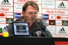 1. Bundesliga - Fußball - FC Ingolstadt 04 - VfL Wolfsburg - Pressekonferenz nach dem Spiel Cheftrainer Ralph Hasenhüttl (FCI)