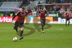 1. Bundesliga - Fußball - FC Ingolstadt 04 - VfB Stuttgart - Max Christiansen (19, FCI) zieht ab