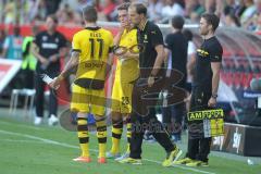 1. Bundesliga - Fußball - FC Ingolstadt 04 - Borussia Dortmund - Cheftrainer Thomas Tuchel (BVB Trainer) gibt Marco Reus (BVB 11) Ratschläge