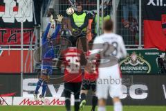 1. Bundesliga - Fußball - FC Ingolstadt 04 - Bayer 04 Leverkusen - Torwart Örjan Haskjard Nyland (26, FCI) fängt den Ball