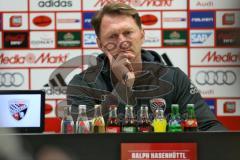 1. Bundesliga - Fußball - FC Ingolstadt 04 - VfB Stuttgart - Pressekonferenz Cheftrainer Ralph Hasenhüttl (FCI)