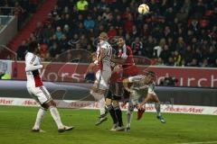 1. Bundesliga - Fußball - FC Ingolstadt 04 - Bayer 04 Leverkusen - Kopfball Ecke rechts oben Marvin Matip (34, FCI)