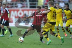 1. Bundesliga - Fußball - FC Ingolstadt 04 - Borussia Dortmund - Mathew Leckie (7, FCI) und Matthias Ginter (BVB 28)