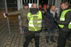 1. BL - Saison 2015/2016 - FC Ingolstadt 04 - Darmstadt 98 - Sicherheitsvorkehrungen vor dem Spiel -  Security -  Foto: Jürgen Meyer