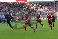 1. Bundesliga - Fußball - FC Ingolstadt 04 - Eintracht Frankfurt - Tor Jubel 1:0 durch Pascal Groß (10, FCI) links Cheftrainer Ralph Hasenhüttl (FCI) Max Christiansen (19, FCI) Mathew Leckie (7, FCI) rechts Stefan Lex (14, FCI)