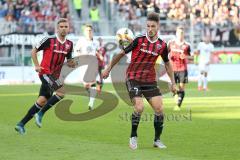 1. Bundesliga - Fußball - FC Ingolstadt 04 - Eintracht Frankfurt - Mathew Leckie (7, FCI) und links Lukas Hinterseer (16, FCI)