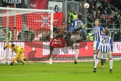 1. BL - Saison 2015/2016 - FC Ingolstadt 04 - Hertha BSC - Tomas Pekhart (#11 FC Ingolstadt 04) mit Fallrückzieher - Langcamp Sebastian (Hertha BSC) - Foto: Jürgen Meyer