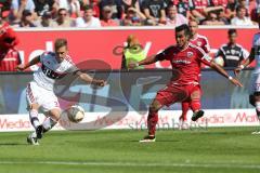 1. Bundesliga - Fußball - FC Ingolstadt 04 - FC Bayern München - Joshua Kimmich (32 Bayern) Darío Lezcano (37, FCI)