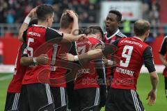 1. Bundesliga - Fußball - FC Ingolstadt 04 - VfB Stuttgart - 2:1 Tor durch Mathew Leckie (7, FCI), Torwart Przemyslaw Tyton (22 Stuttgart) kommt nicht hin. Jubel mit Moritz Hartmann (9, FCI) Benjamin Hübner (5, FCI) Roger de Oliveira Bernardo (8, FCI)