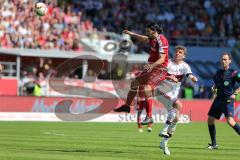 1. Bundesliga - Fußball - FC Ingolstadt 04 - FC Bayern München - Almog Cohen (36, FCI) und rechts Thomas Müller (25 Bayern)
