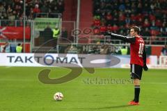 1. Bundesliga - Fußball - FC Ingolstadt 04 - SV Darmstadt 98 - Freistoß Pascal Groß (10, FCI)