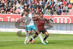 1. Bundesliga - Fußball - FC Ingolstadt 04 - FC Schalke 04 - Kampf um den Ball Joel Matip (Schalke 32) Júnior Caiçara (Schalke 3) Marvin Matip (34, FCI)