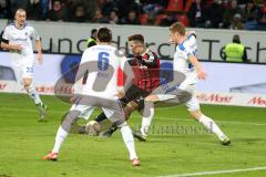 1. Bundesliga - Fußball - FC Ingolstadt 04 - SV Darmstadt 98 - Alfredo Morales (6, FCI) gegen Slobodan Rajkovic (35 Darmstadt 98) flankt zu Moritz Hartmann (9, FCI)