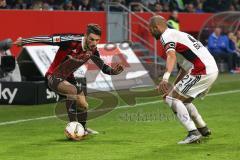 1. Bundesliga - Fußball - FC Ingolstadt 04 - Bayer 04 Leverkusen - Mathew Leckie (7, FCI) gegen Toprak, Ömer (Leverkusen 21)