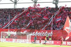 1. Bundesliga - Fußball - FC Ingolstadt 04 - FC Bayern München - Fahnen Fans Jubel