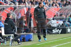 1. Bundesliga - Fußball - FC Ingolstadt 04 - FC Schalke 04 - Co-Trainer Michael Henke (FCI) und Cheftrainer Ralph Hasenhüttl (FCI)