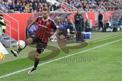 1. Bundesliga - Fußball - FC Ingolstadt 04 - FC Schalke 04 - Lukas Hinterseer (16, FCI) hinten Cheftrainer Ralph Hasenhüttl (FCI)