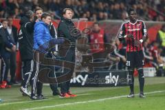 1. Bundesliga - Fußball - FC Ingolstadt 04 - Bayer 04 Leverkusen - Am Spielfeldrand Cheftrainer Ralph Hasenhüttl (FCI) und Danny da Costa (21, FCI)