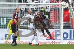 1. Bundesliga - Fußball - FC Ingolstadt 04 - Eintracht Frankfurt - rechts Marvin Matip (34, FCI) klärt den Ball