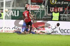 1. BL - Saison 2015/2016 - FC Ingolstadt 04 - Bayer 04 Leverkusen - Ørjan Nyland (#26 FC Ingolstadt 04) - Chicharito mit dem 0:1 Führungstreffer - Roger de Oliveira Bernardo (#8 FC Ingolstadt 04) -Foto: Meyer Jürgen