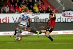 1. BL - Saison 2015/2016 - FC Ingolstadt 04 - Hamburger SV - Mathew Leckie (#7 FC Ingolstadt 04) - Ostrzolek Matthias (#22 Hamburger SV) - Foto: Jürgen Meyer