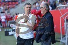 1. Bundesliga - Fußball - FC Ingolstadt 04 - FC Bayern München - Co-Trainer Michael Henke (FCI) und Vorsitzender des Vorstandes Peter Jackwerth (FCI)