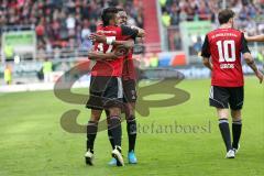 1. Bundesliga - Fußball - FC Ingolstadt 04 - FC Schalke 04 - Darío Lezcano (37, FCI) trifft zum 3:0 Tor Jubel mit Roger de Oliveira Bernardo (8, FCI)