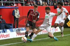 1. Bundesliga - Fußball - FC Ingolstadt 04 - FC Augsburg - Max Christiansen (19, FCI) und Stafylidis, K. (FCA 3)