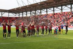 1. Bundesliga - Fußball - FC Ingolstadt 04 - FC Schalke 04 - Spiel ist aus Sieg 3:0, Jubel mit den Fans