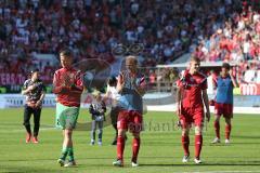 1. Bundesliga - Fußball - FC Ingolstadt 04 - FC Bayern München - 1:2 Niederlage, Bayern ist Deutscher Meister, FCI dankt den Fans Jubel Torwart Örjan Haskjard Nyland (26, FCI) Tobias Levels (28, FCI) Max Christiansen (19, FCI)