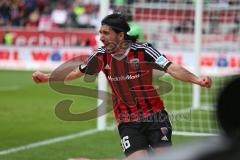 1. Bundesliga - Fußball - FC Ingolstadt 04 - Borussia Mönchengladbach - Tor Jubel 1:0 durch Moritz Hartmann (9, FCI), hier Almog Cohen (36, FCI)