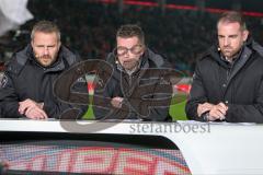 1. BL - Saison 2015/2016 - FC Ingolstadt 04 - Hertha BSC  Sky-Expertenrunde vo links nach rechts Dietmar Hamann, Lothar Mathäus und Christoph Metzelder - Foto: Jürgen Meyer