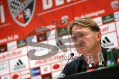 1. Bundesliga - Fußball - FC Ingolstadt 04 - Borussia Dortmund - Pressekonferenz nach dem Spiel Cheftrainer Ralph Hasenhüttl (FCI)