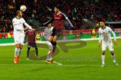 1. Bundesliga - Fußball - FC Ingolstadt 04 - SV Werder Bremen - Mathew Leckie (7, FCI) beim Kopfball gegen Alejandro Gálvez (4, SV Werder Bremen)