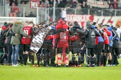 1. BL - Saison 2015/2016 - FC Ingolstadt 04 - 1. FSV Mainz 05 - Die Mannschaft nach dem Spiel - Jubel - Foto: Meyer Jürgen