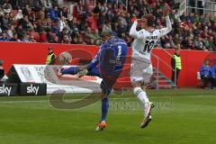 1. BL - Saison 2015/2016 - FC Ingolstadt 04 - Borussia Mönchengladbach - Ramazan Özcan (#1 FC Ingolstadt 04) klärt vor Hazard Thorgan #10 weiss Gladbach - Foto: Meyer Jürgen
