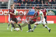 1. Bundesliga - Fußball - FC Ingolstadt 04 - Borussia Mönchengladbach - Lukas Hinterseer (16, FCI) Pascal Groß (10, FCI) Granit Xhaka (Gladbach 34)