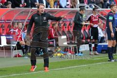 1. Bundesliga - Fußball - FC Ingolstadt 04 - Eintracht Frankfurt - Cheftrainer Ralph Hasenhüttl (FCI) schreit zur Vernunft