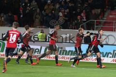 1. Bundesliga - Fußball - FC Ingolstadt 04 - SV Darmstadt 98 - Tor Jubel zum Ausgleich durch Robert Bauer (23, FCI) Jubel mit Moritz Hartmann (9, FCI) Benjamin Hübner (5, FCI)
