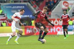 1. Bundesliga - Fußball - FC Ingolstadt 04 - VfB Stuttgart - Max Christiansen (19, FCI) Angriff, links Kevin Großkreutz (15 Stuttgart)  hält