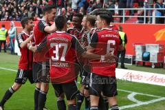 1. Bundesliga - Fußball - FC Ingolstadt 04 - Hannover 96 - Tor zum 2:0 Moritz Hartmann (9, FCI) Jubel mit Darío Lezcano (37, FCI) Alfredo Morales (6, FCI) #29#Roger de Oliveira Bernardo (8, FCI) Benjamin Hübner (5, FCI)