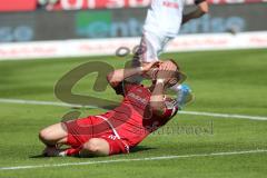 1. Bundesliga - Fußball - FC Ingolstadt 04 - FC Bayern München - Torwart Manuel Neuer (1 Bayern) Moritz Hartmann (9, FCI) verschiesst am Tor Chance verpasst